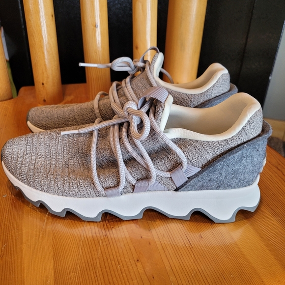 Sorel Kinetic Lace Shoes - Picture 3 of 7